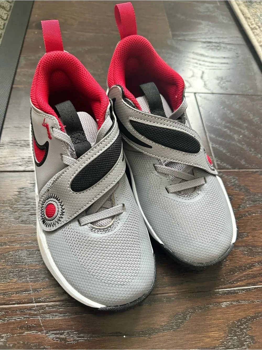 Nike Kids Grey and Red Hook-and-Loop Sneakers